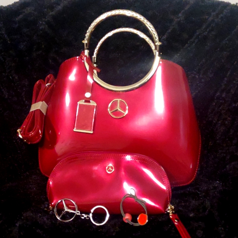 Authentic Mercedes Benz Handbag w/keychain and wallet